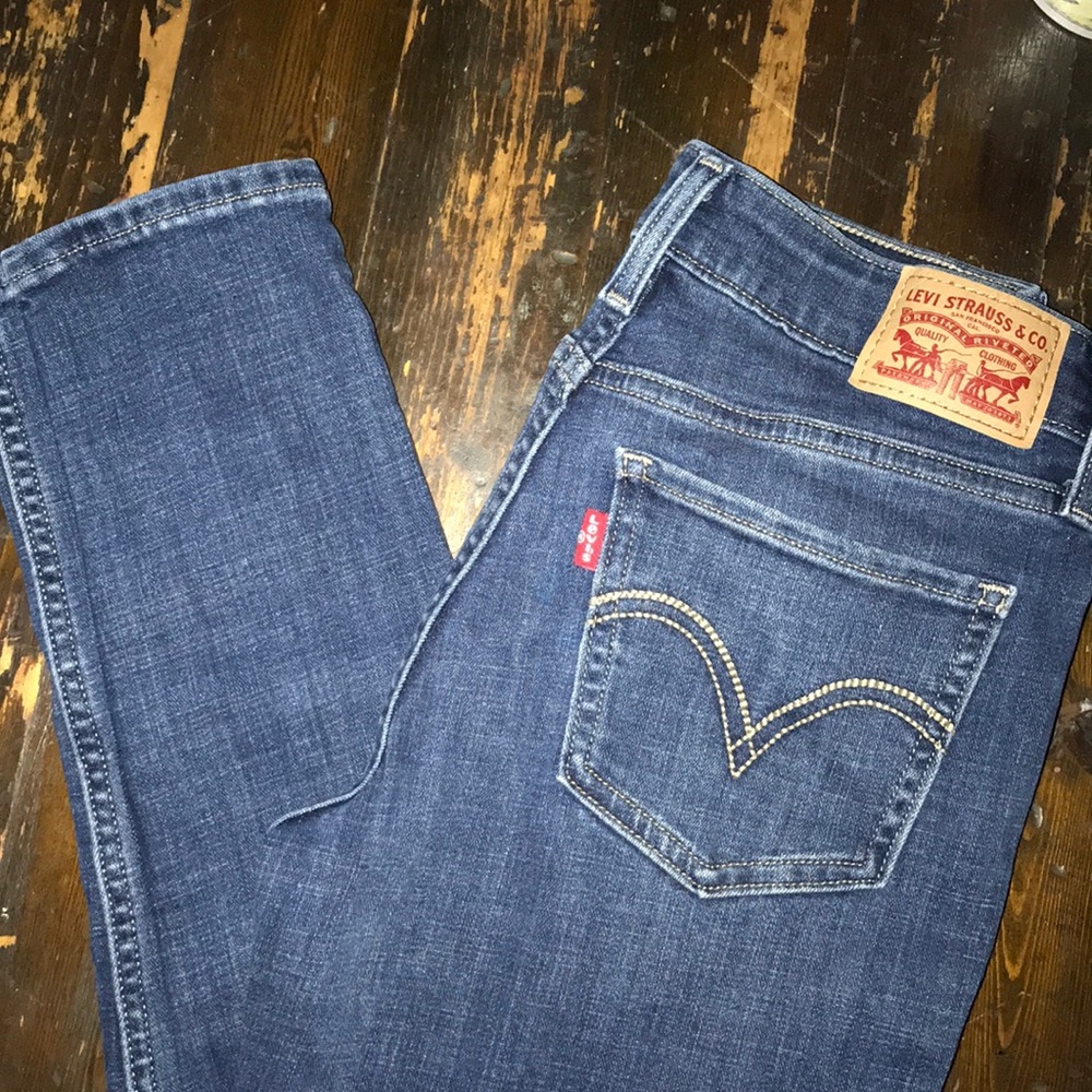 Levi’s skinny jeans size 28 (size 4)